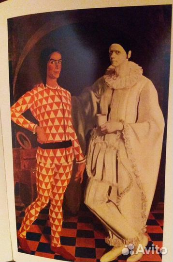 Альбомы Театральный портрет и Портрет в живописи