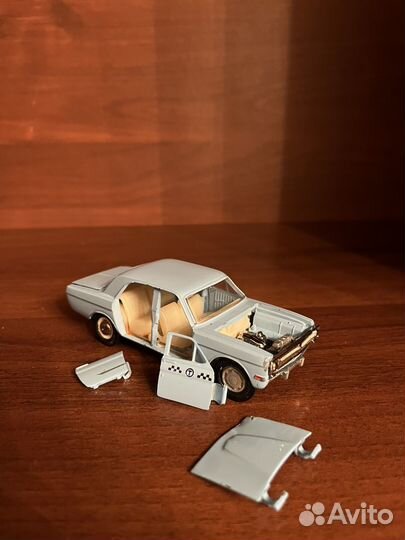 Модель автомобиля. ваз 2107. газ 24. гаи