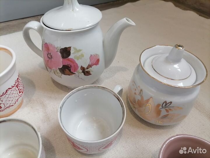 Набор чайной посуды в сад