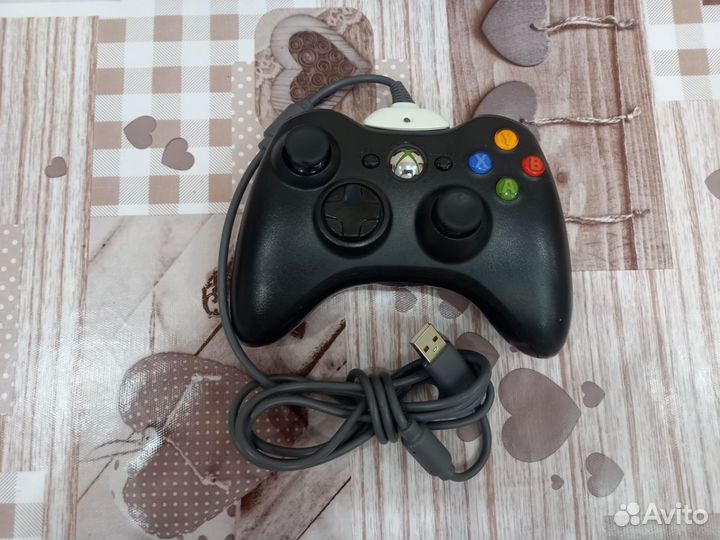 Xbox 360e, 250GB,1 игра на диске