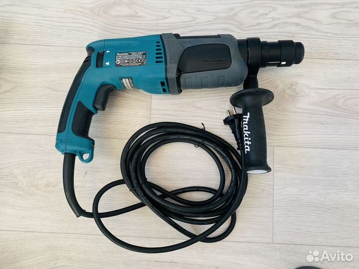 Перфоратор Makita HR2470FT