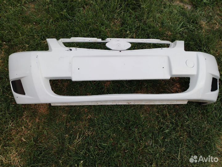 Передний бампер priora 2 белый