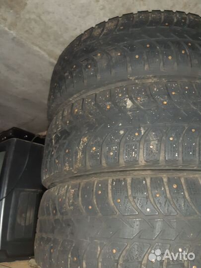 Bridgestone Ice Cruiser 5000 225/65 R17