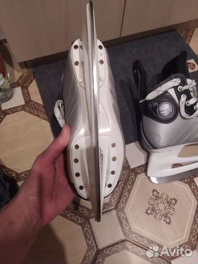 Коньки хоккейные детские 38 размер