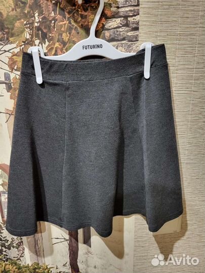 Школьная одежда для девочки 140- 146рост