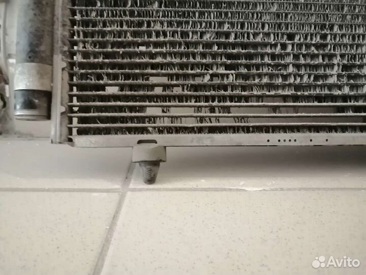 Радиатор кондиционера toyota corolla 120