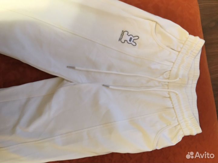 Белые штаны