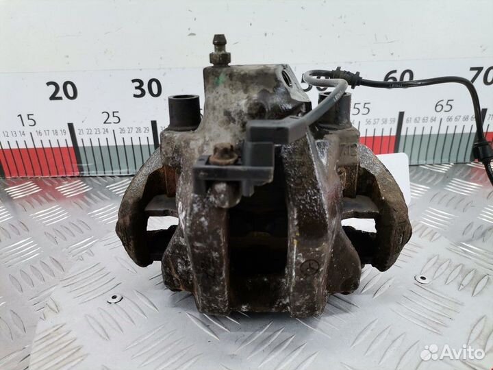 Суппорт задний правый Mercedes-Benz E-Класс