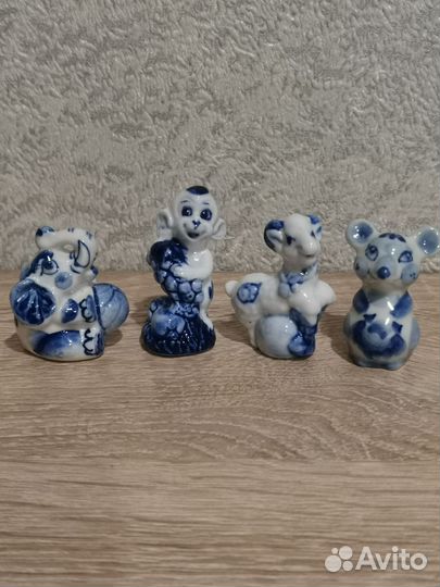 Фигурки Гжель