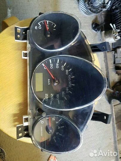 Щиток панель приборов Mitsubishi Colt