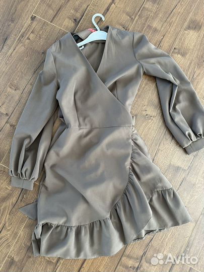 Платье женское