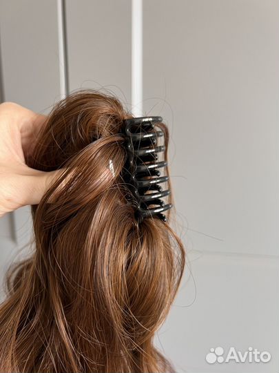 Хвост на крабе шиньон новый