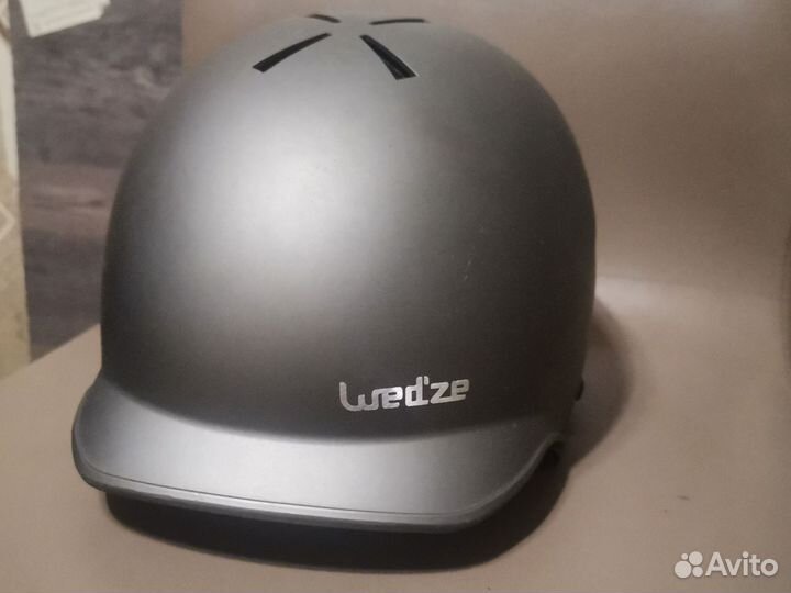 Шлем горнолыжный