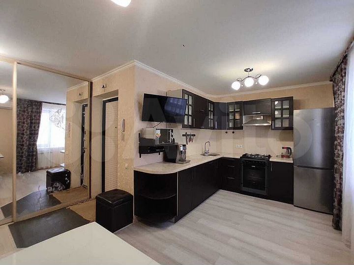 2-к. квартира, 58 м², 5/10 эт.