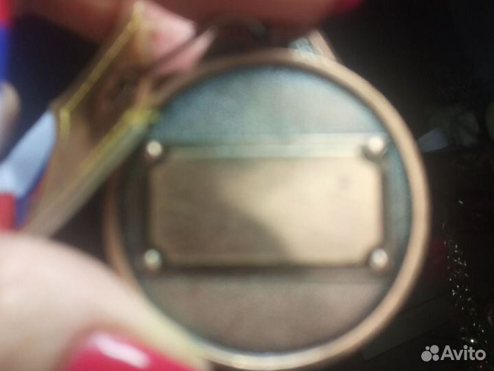 Медали для награждения с лентами