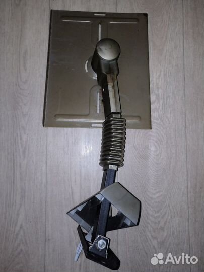 Кронштейн для телевизора