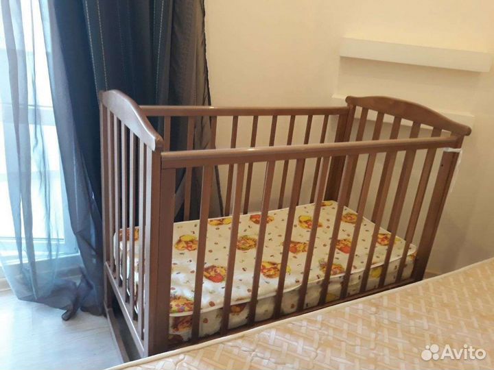 Детская кроватка