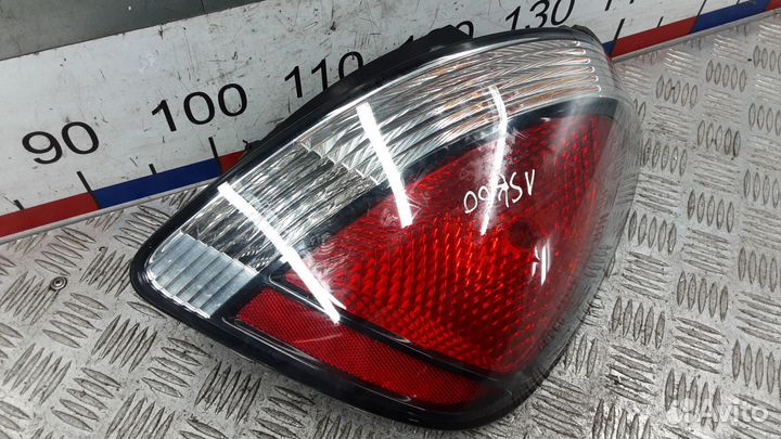 Фонарь задний правый на KIA RIO 2 хэтчбек
