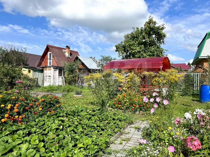 Дача 20 м² на участке 4 сот.