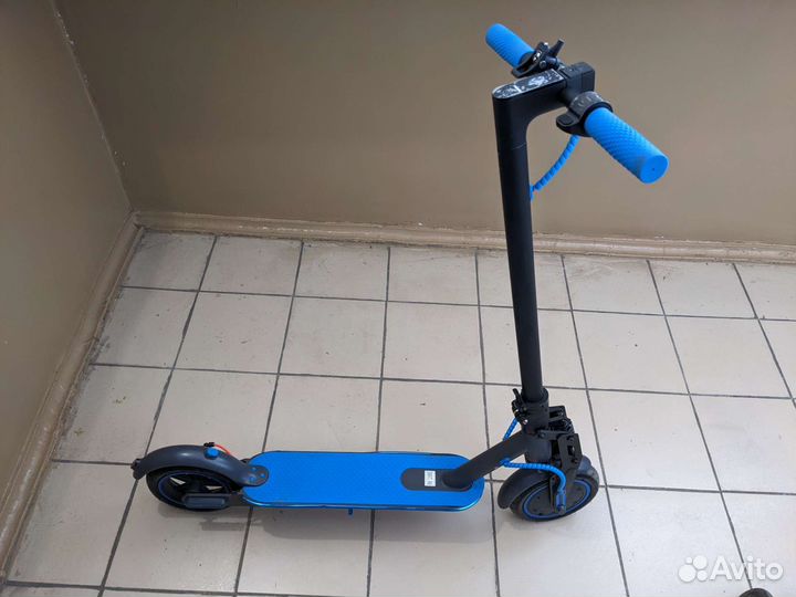 Электросамокат Minirobot M365