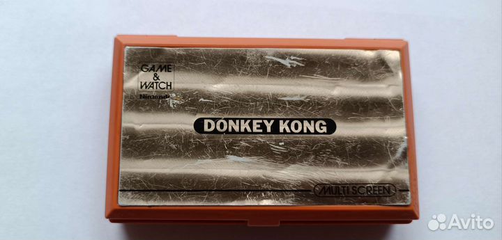 Карманная приставка игровая Nintendo 1982года