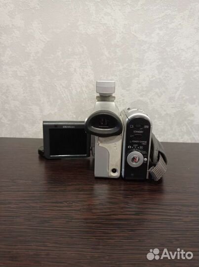 Видеокамера Sharp VL-Z950