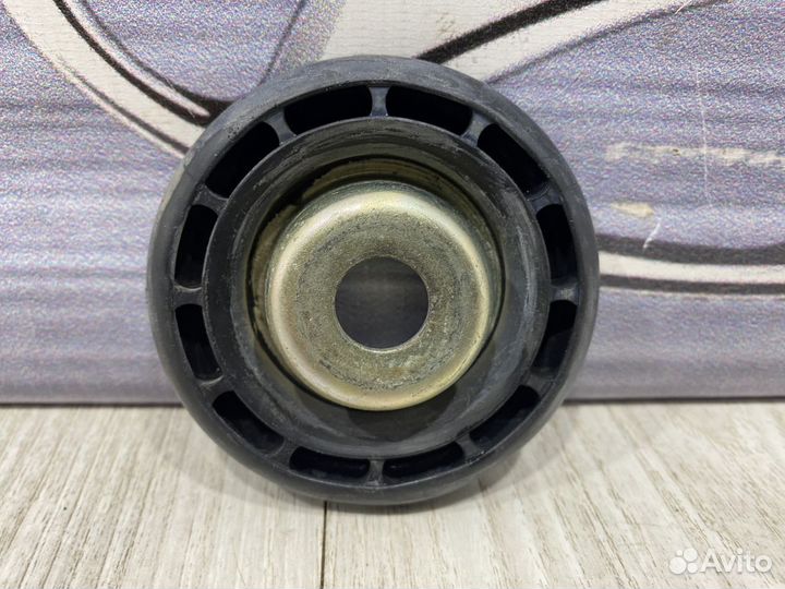 Опора стойки Renault arkana Лев, Прав