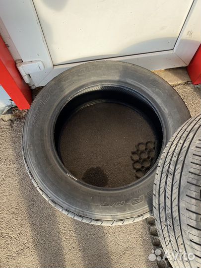 Bridgestone Dueler H/T 843 215/60 R17 H