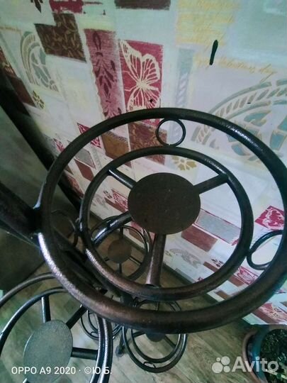 Подставка для цветов