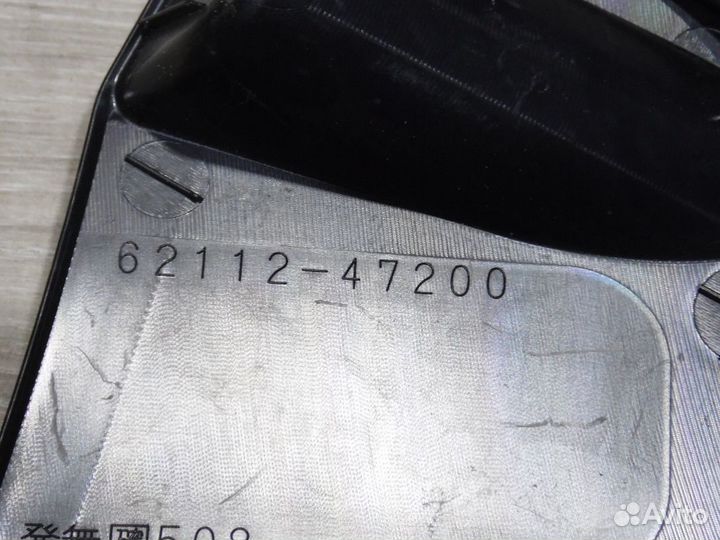 Облицовка порога в ноги левая Тойота Приус 50