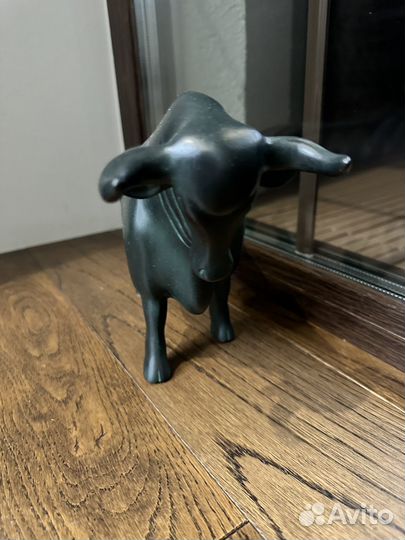 Статуэтка бык (Испания)