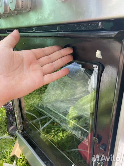 Газовая плита с электрической духовкой