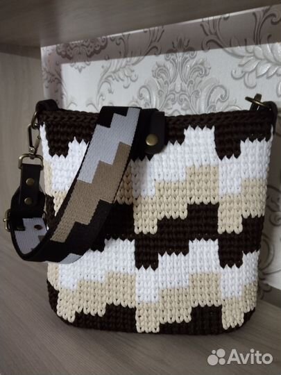 Вязаный мини-шоппер