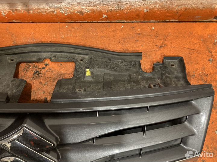 Решетка радиатора Suzuki Grand Vitara