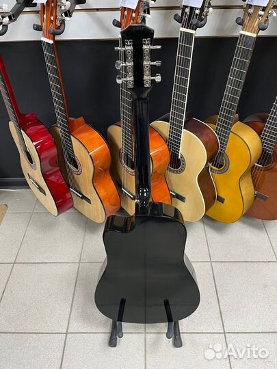 Черная Акустическая гитара