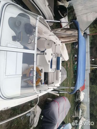 Продаю каютный катер