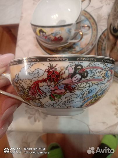 Набор чашек с блюдцами