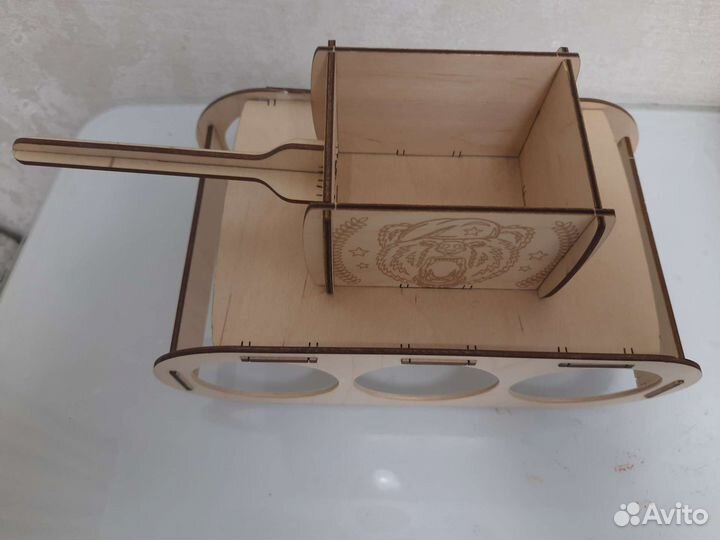 Подарок Танк под пиво и закуску с 23 февраля