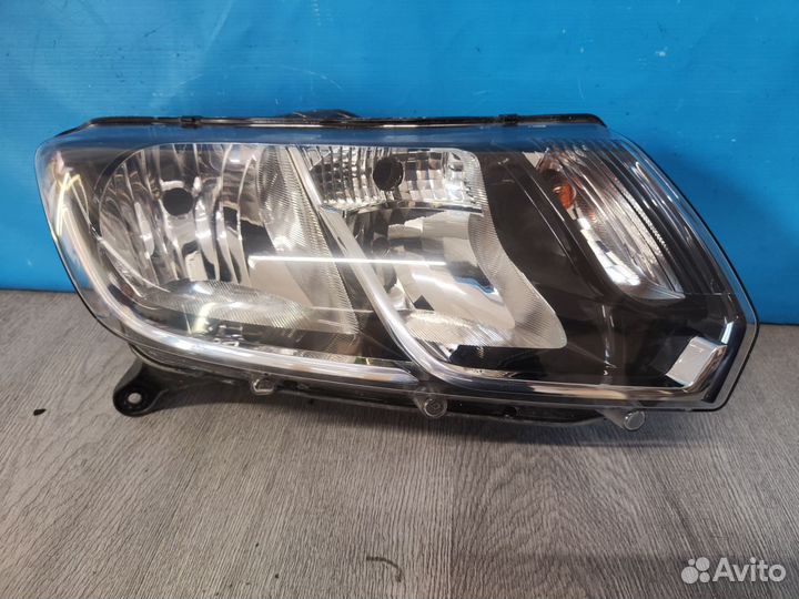 Фара правая Renault Logan 2 2014