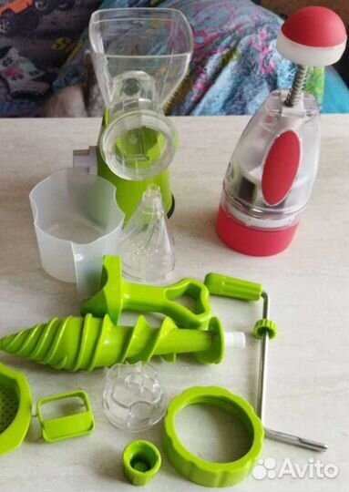 Соковыжималка и измельчитель для зелени