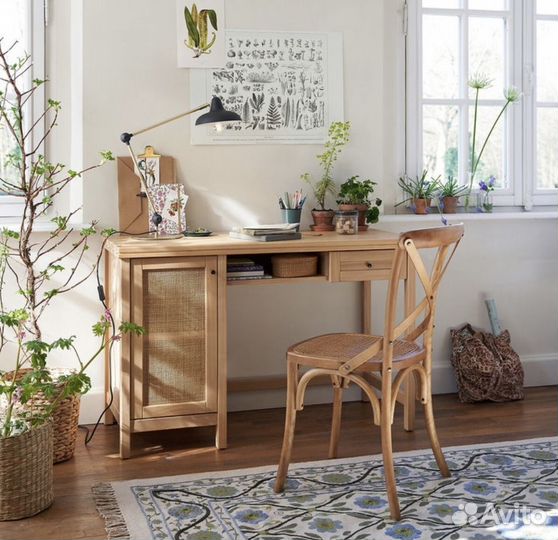 Лампа на шарнирах из металла и латуни