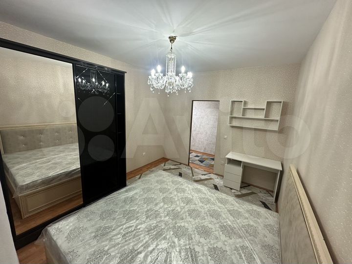 2-к. квартира, 60 м², 4/4 эт.