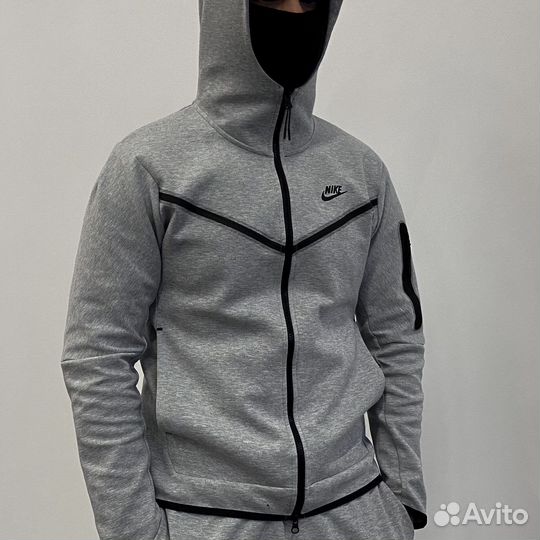 Спортивный костюм мужской новый