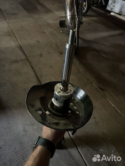 Стойка амортизртора accord ix