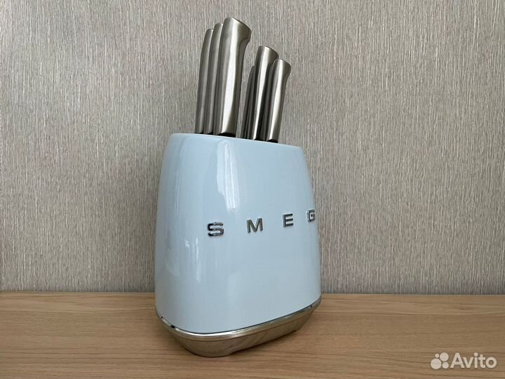 Доска разделочная Smeg ножи