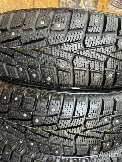 Roadstone Winguard WinSpike 185/65 R15