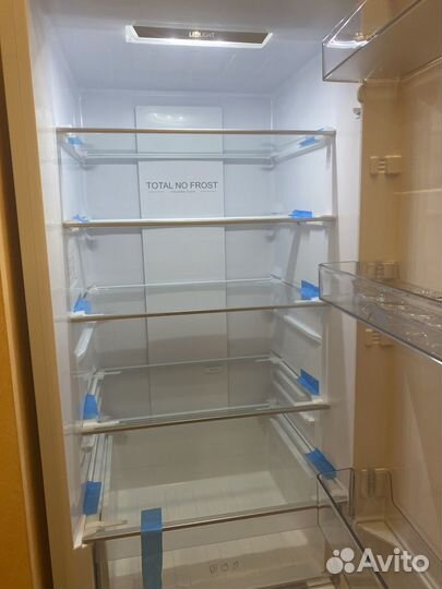 Холодильник Haier CEF537AWG