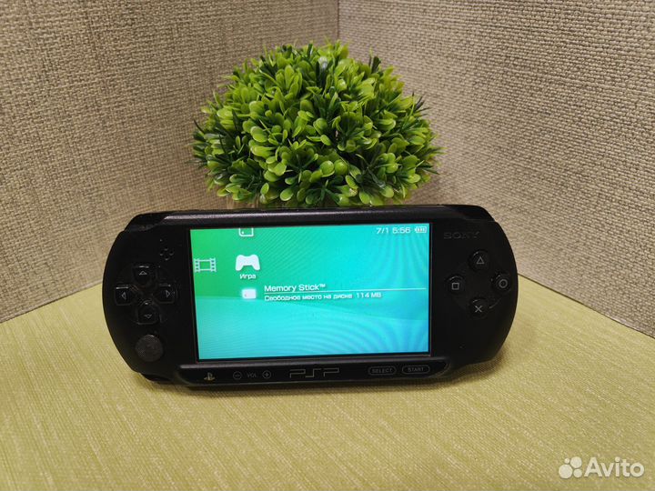 Sony PSP e1008 прошитая 4gb