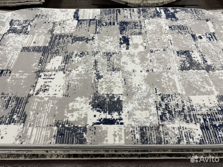 Ковер 1.5х3 новый,овальный