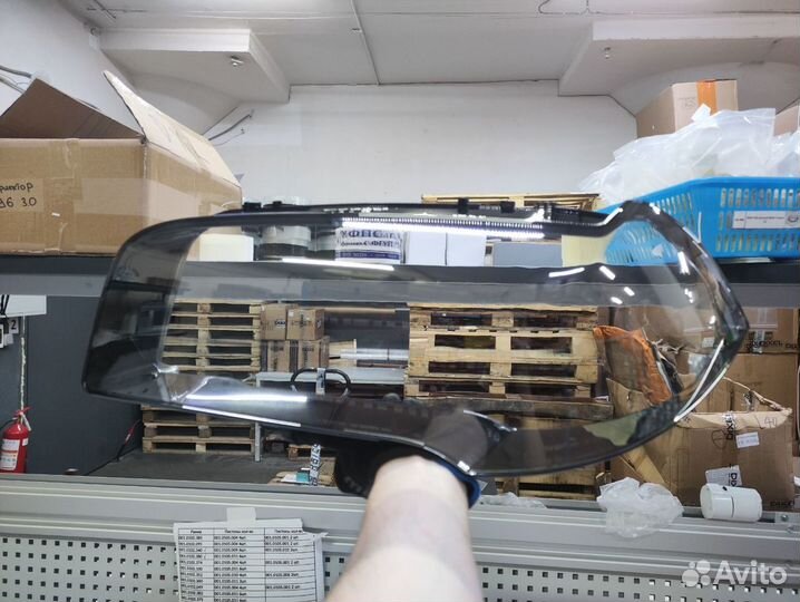 Стекло фары BMW X3 I E83 2003-2010